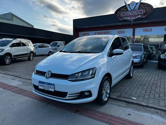 VOLKSWAGEN FOX 1.6 MSI TOTAL FLEX CONNECT 4P MANUAL VOLKSWAGEN FOX 1.6 MSI TOTAL FLEX CONNECT 4P MANUAL